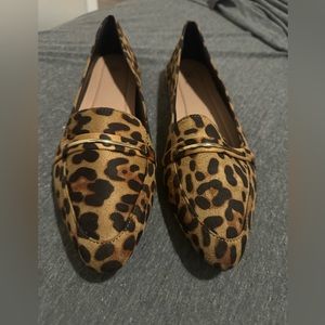 Women Flat Leopard Print size 10